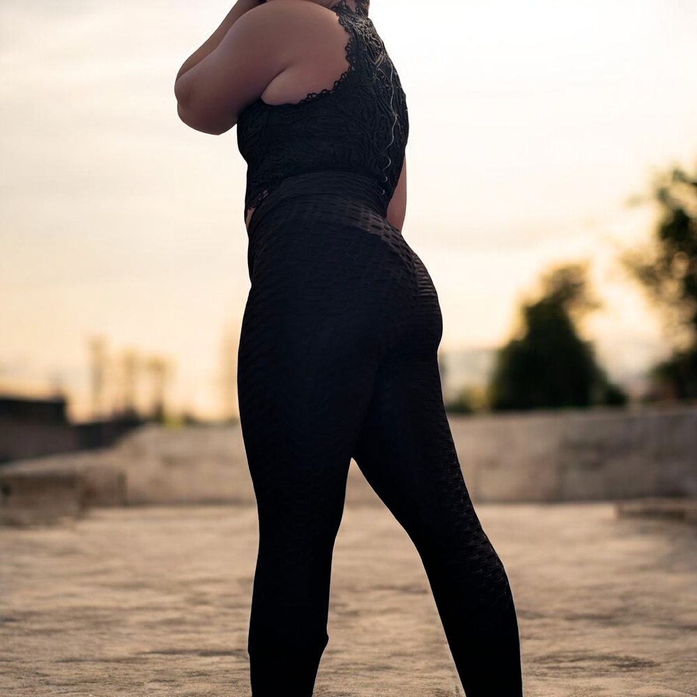 Athletic Lifting Black Honeycomb Textured Leggings